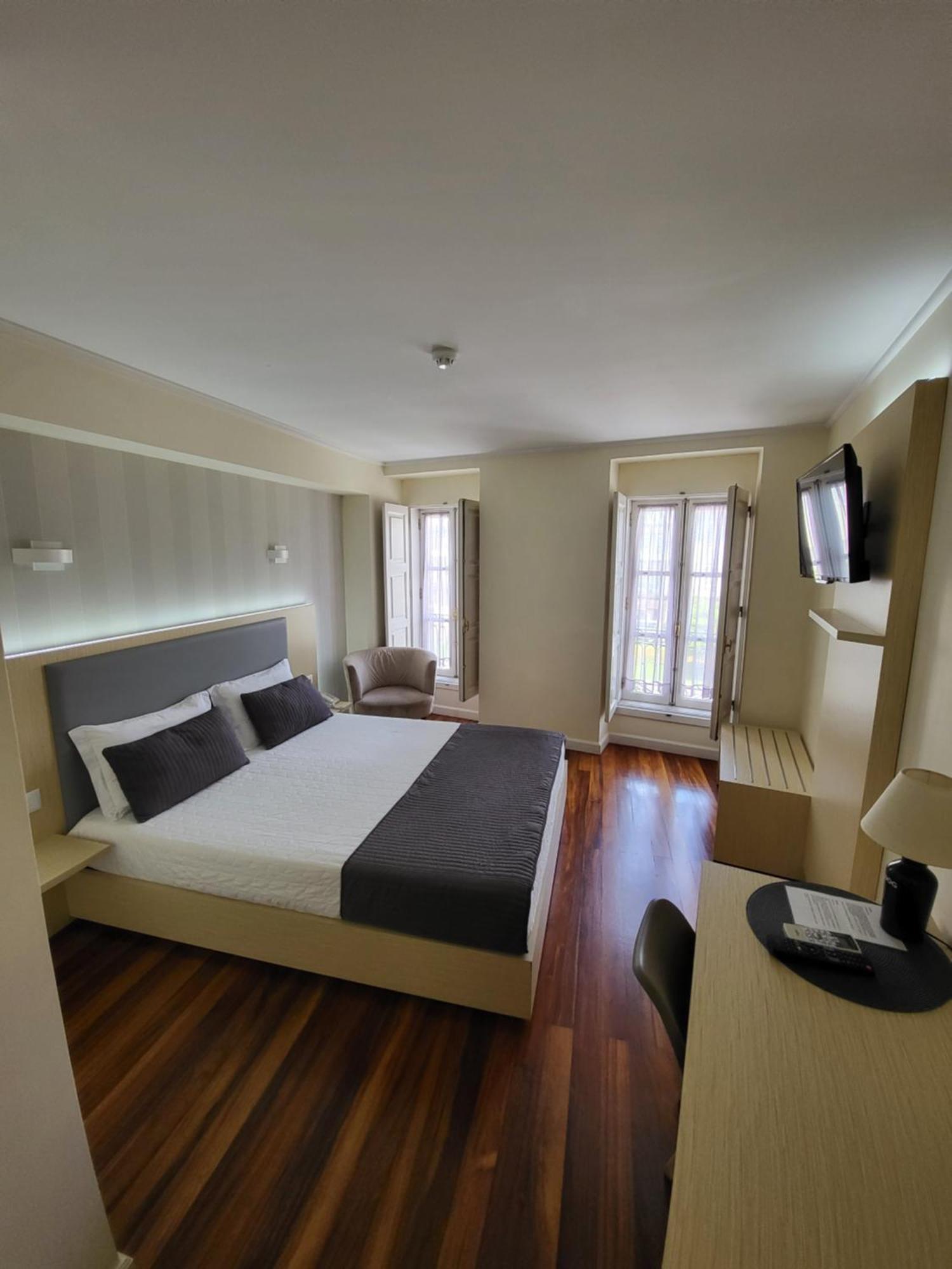 Residencial Dora 2* Braga