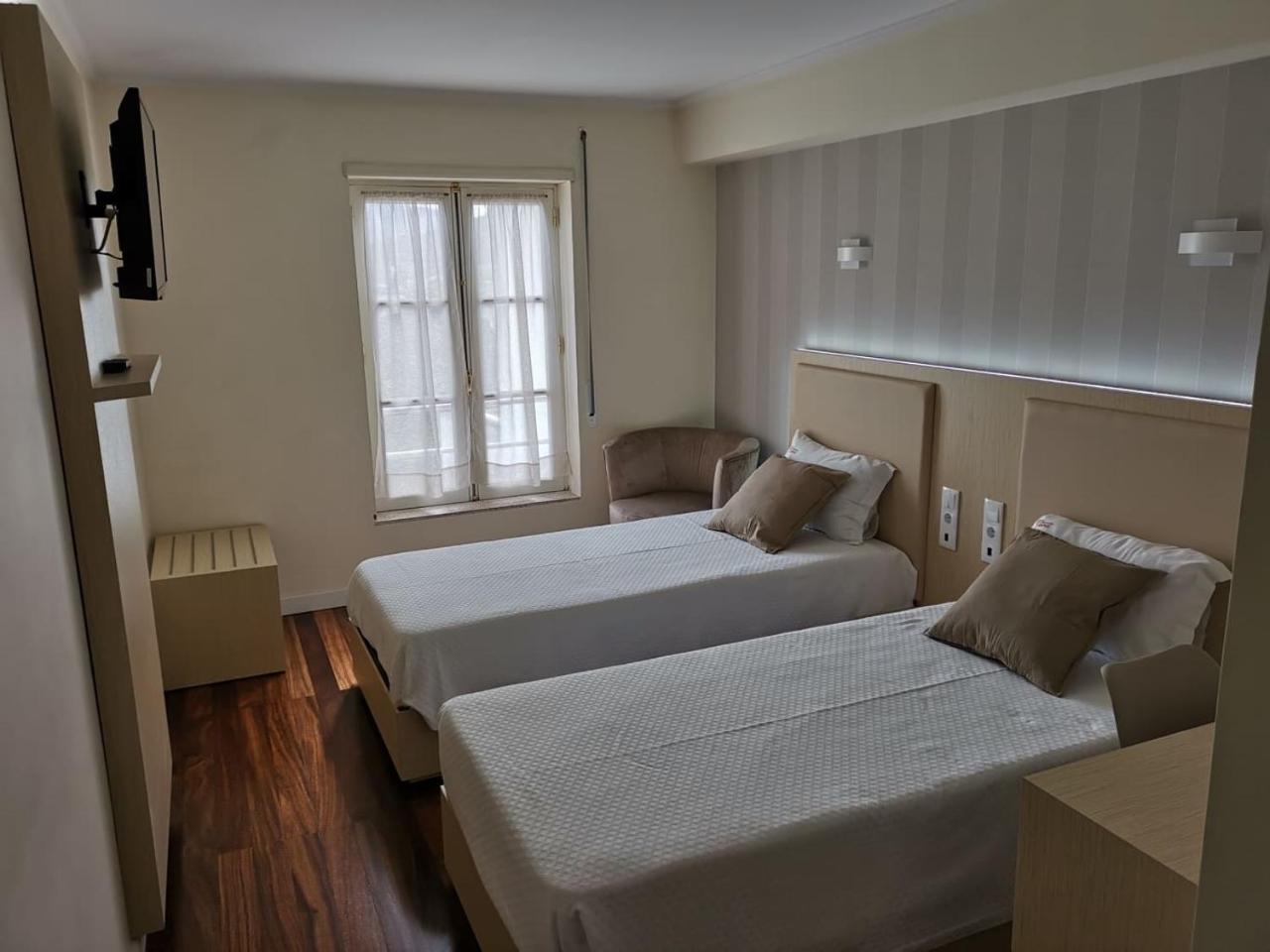 Residencial Dora Hotel 2*
